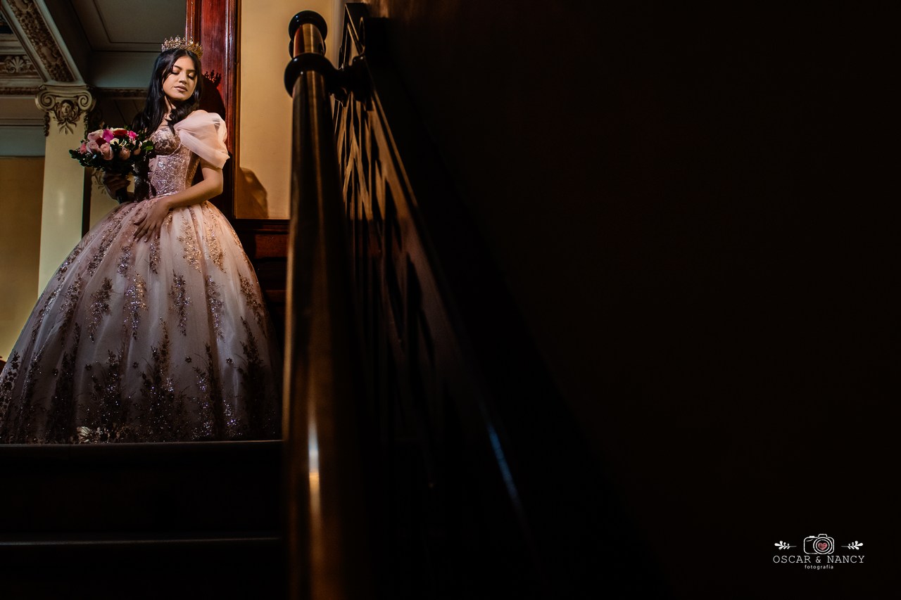 casa-fernandini-sesion-de-fotos-quinceañera-lima